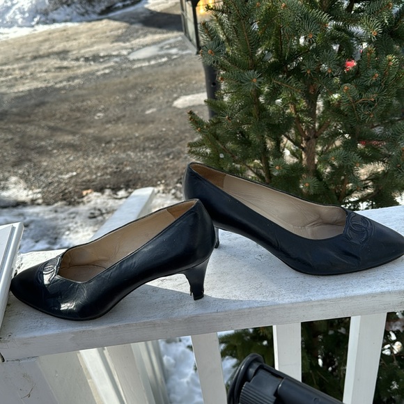 Authentic Chanel Navy Leather Pumps - Picture 5 of 6